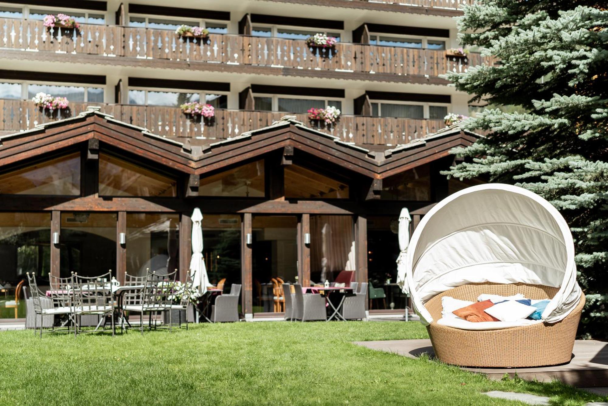 Mirabeau Etoile Hotel Zermatt Exterior foto